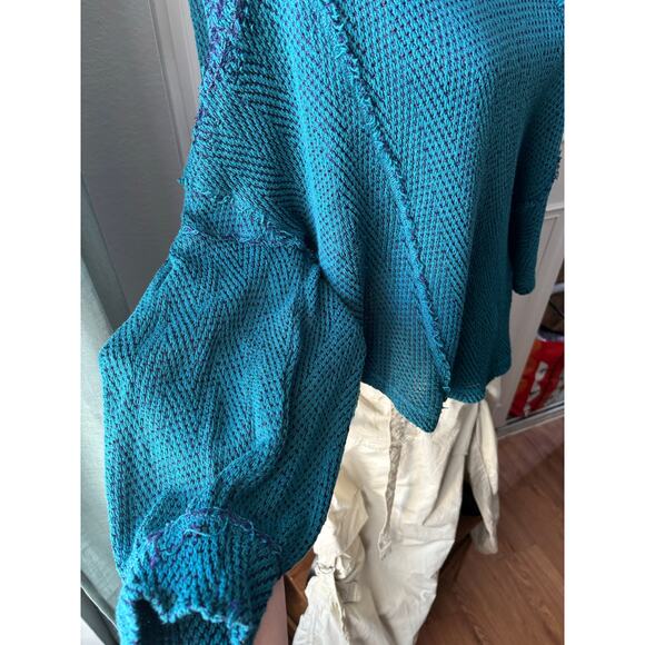 WE THE FREE Blue Lagoon Puff Sleeve Sweater Top - Picture 6 of 8